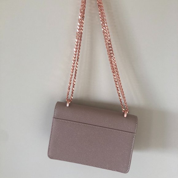 Ted baker taupe bow rose gold chain bag. - Picture 3 of 4
